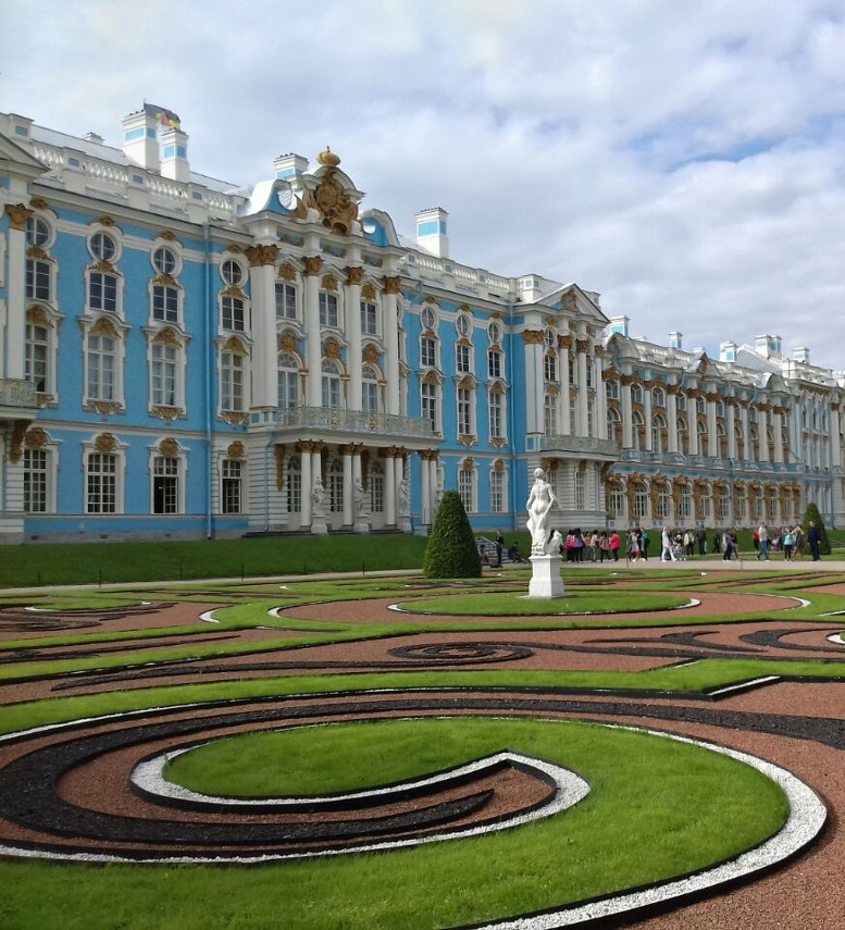 Первые дворцы петербурга. Дворец Екатерины 2 в Санкт-Петербурге. Большой Екатерининский дворец, город Пушкин. Питер дворец Екатерины. Питер дворец Екатерины 2.