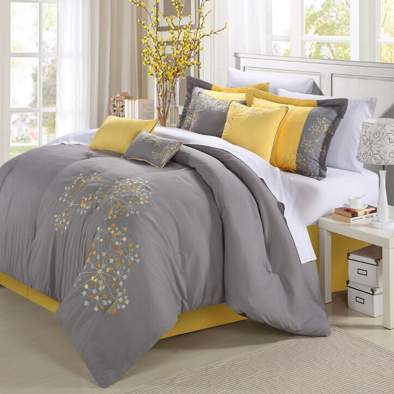 Geo Floral Grey and yellow bedding