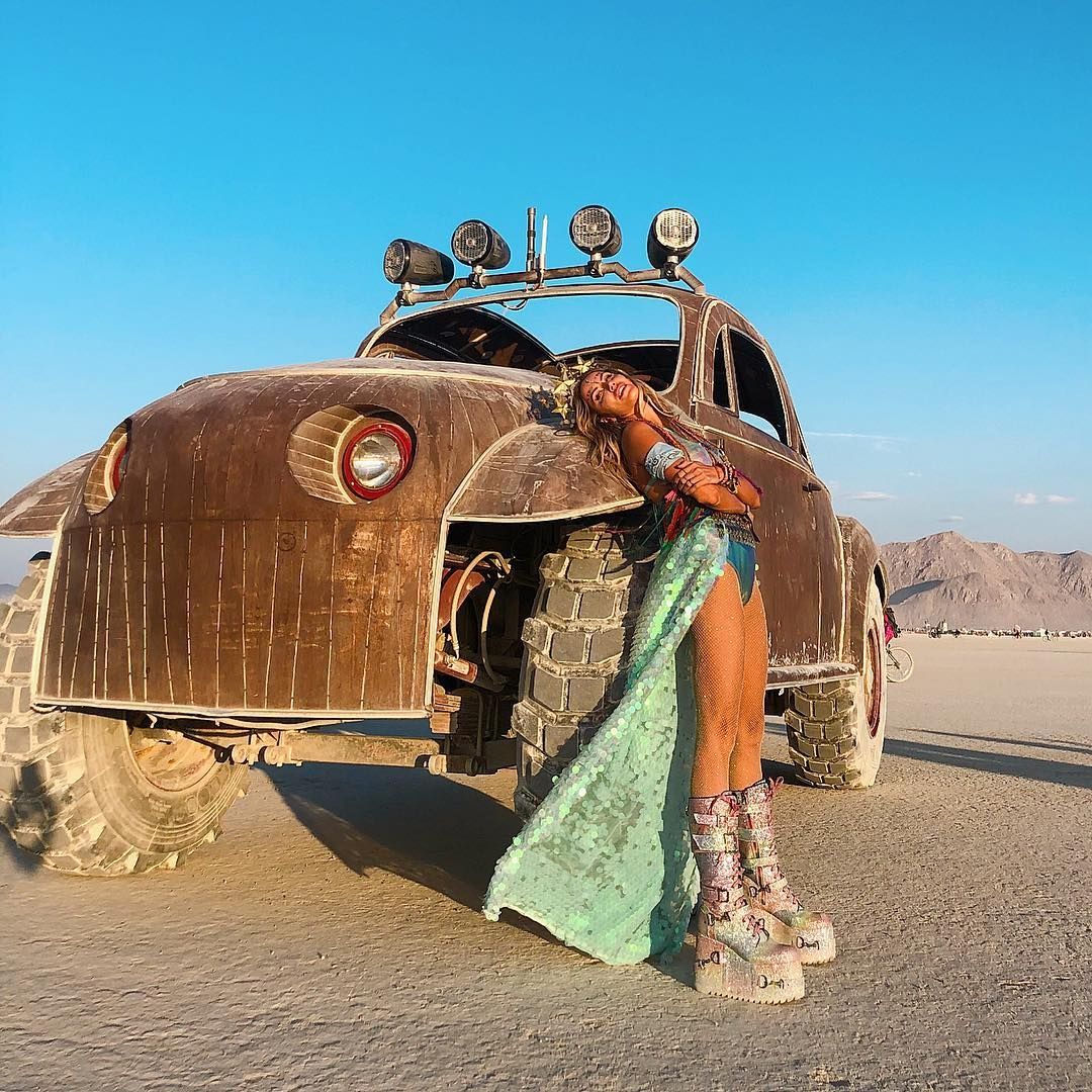 Burning Man 2018: лучшие моменты фестиваля радикального самовыражения, фото № 40