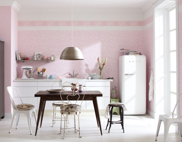 розовые стены в интерьере кухни
